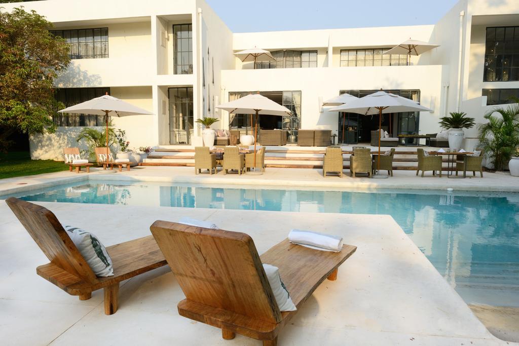 Latitude 15 Degrees Hotel Lusaka Exterior foto