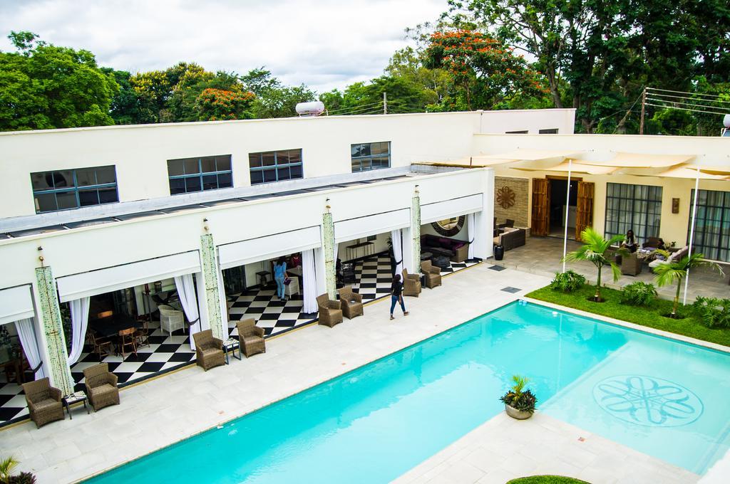 Latitude 15 Degrees Hotel Lusaka Exterior foto